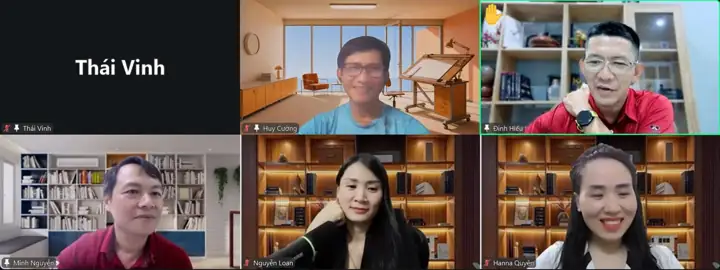 Đinh Hiếu trong một buổi Zoom cùng học viên